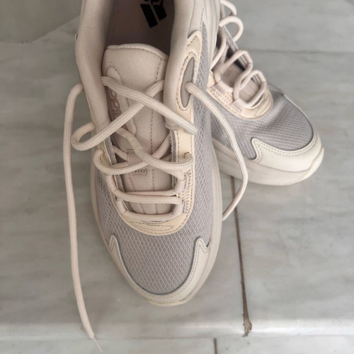 Adidas beige athletic shoes like new, size 38.5