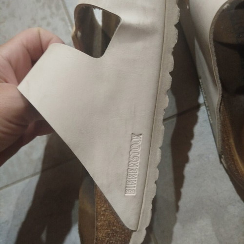 Birkenstock beige slippers size 39 like new, worn very little