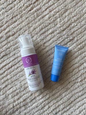 Bundle Beauty Box-Fresh Line Face Cleanser + Apivita Face Cream