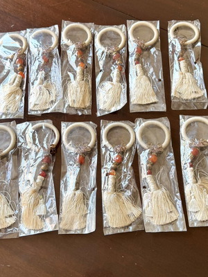 Set of 12 napkin rings with tassels, boho vintage style