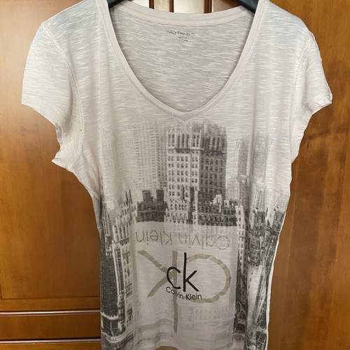 Calvin Klein blouse like new, size L