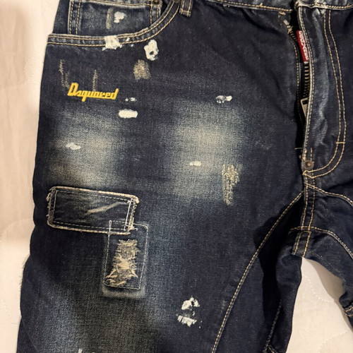 Dsquared2 Distressed Paint Splatter Jeans like new, size 30