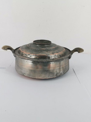 Flat copper antique used from 1900 dowry