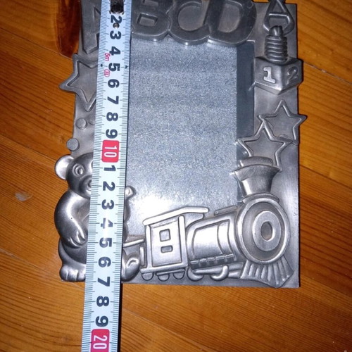 Children's metal photo frame like new