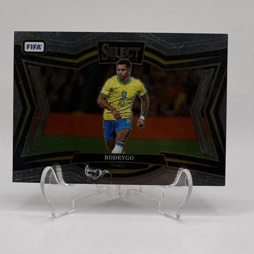 2024-25 Panini Select Fifa Field Level Rodrygo #208 card like new