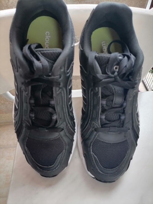 Adidas men's sneakers size 42 like new, black