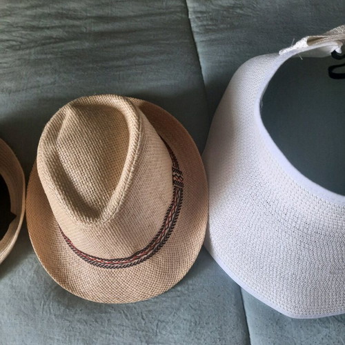 Straw hats used, size M