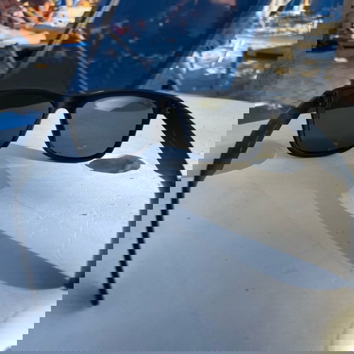 Ολοκαίνουρια γυαλιά ηλίου Ray-Ban, αυθεντικά, μαύρα