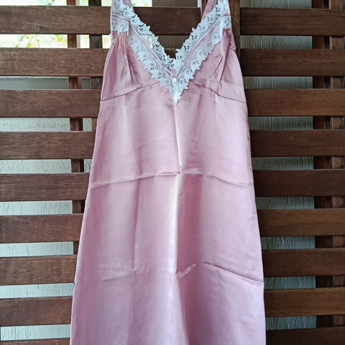 Vintage pink satin nightgown with robe set like new, size S/M