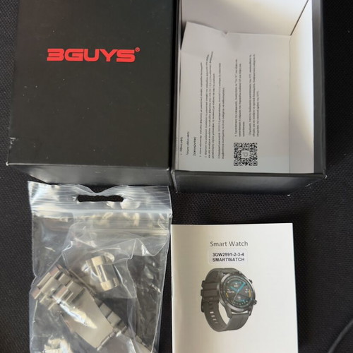3guys Smartwatch like new with rubber strap and stainless steel band
