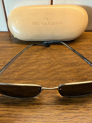 Γυαλιά Trussardi μεταχειρισμένα, ασημί, σε πολύ καλή κατάσταση