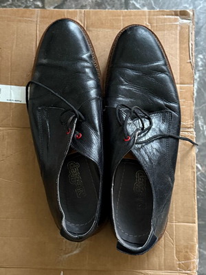 Scarpen used, size 44