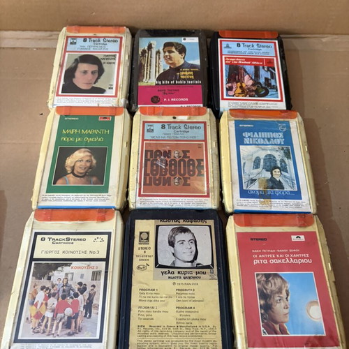 8 Track tapes like new, set of 54, laiko genre