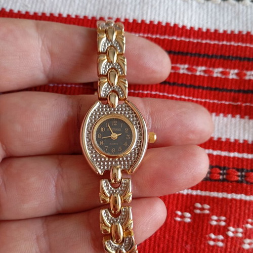 Westair vintage women's wristwatch quartz, like new