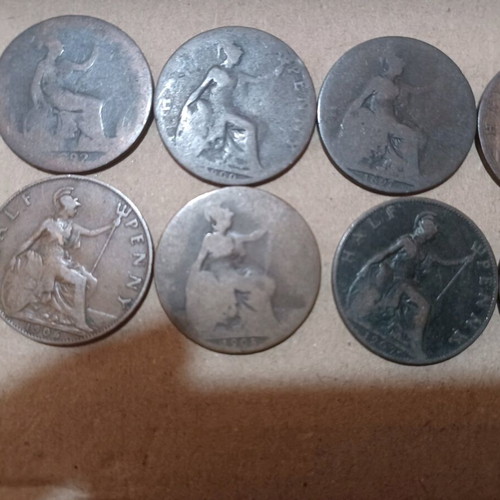 English Half Penny coins used, collectible lot 1800s–1900s