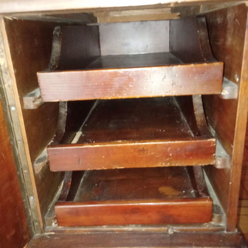 Antique Solid Wood Office Desk used with Marquetry Decoration