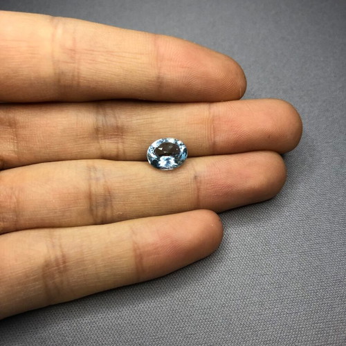 Aquamarine 2.3 carats new