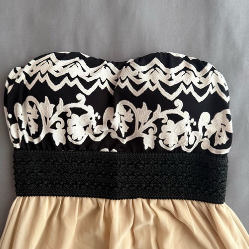 Vintage formal dress like new, one size, black and beige