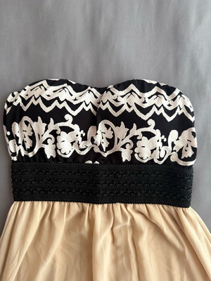 Vintage formal dress like new, one size, black and beige