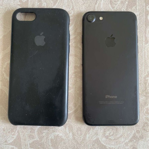 Apple iPhone 7 32GB black like new