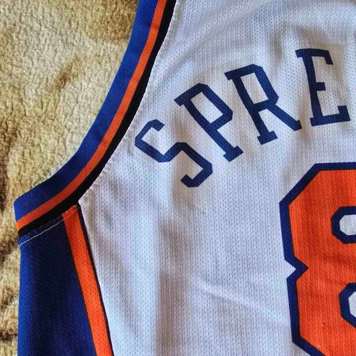 Champion New York Knicks Latrell Sprewell 8 Jersey size M used