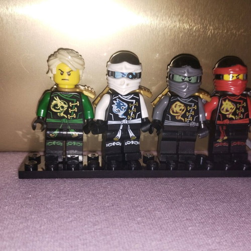 Lego Ninjago like new, Kai, Cole without ghost face, Zane, Loyd