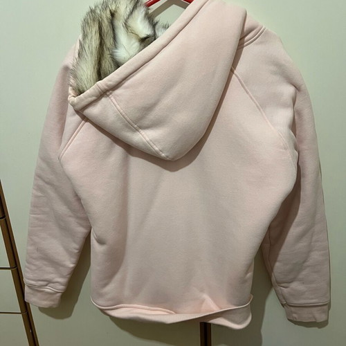 Cardigan like new with fur inside, size M
