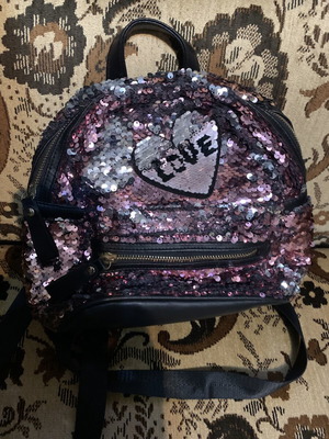Backpack like new for small and big girls