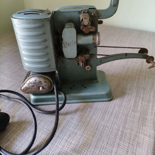 Noris Movie Projector 16 mm used, 1952 German model with spare lamp