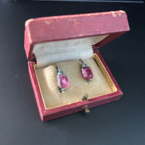 Earrings used 100 years old with pink stone and original box