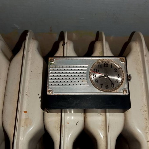 Luch vintage Soviet portable pocket clock with alarm 1980-85 used, not working