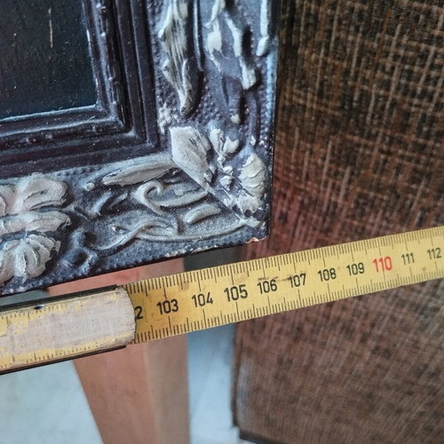 Old handmade painting frame used