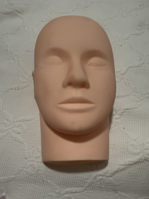 Aesthetic doll like new for demonstrations