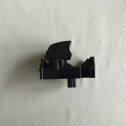 Toyota Yaris Cross electric window switch 74231-K0080 like new, 3 pcs