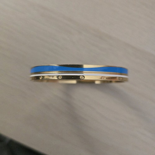 Stainless steel bracelets like new, set of 3, gold and silver colors