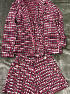 Lynne shorts and jacket set like new, multicolor