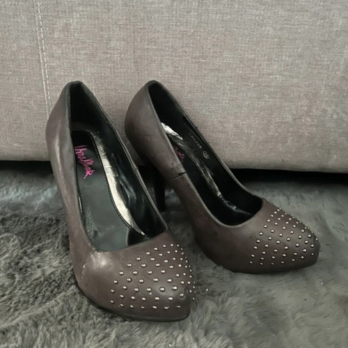 High Heels with Studs Brown Size 36 Used