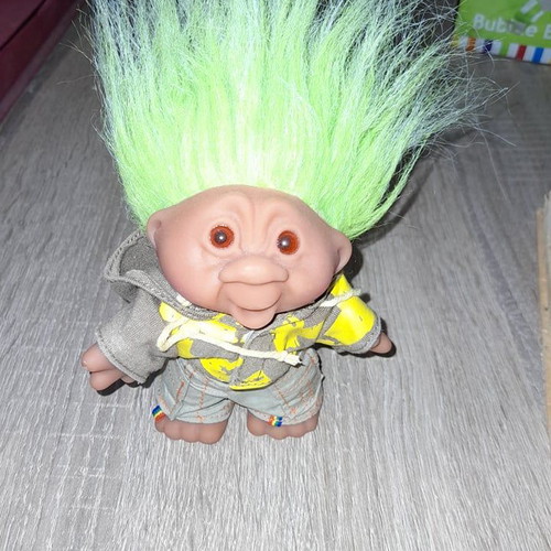 Efxoulis toy used with original clothes intact