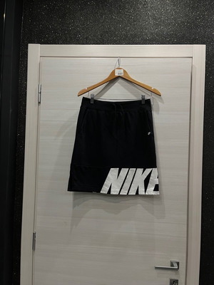 Nike Air skirt used, straight cut, size medium