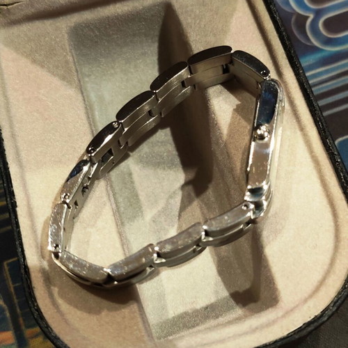 Emporio Armani AR5433 women's watch like new, silver