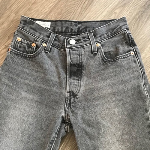 Levi’s 501 ‘90s jeans new, gray, size 23/30 XS