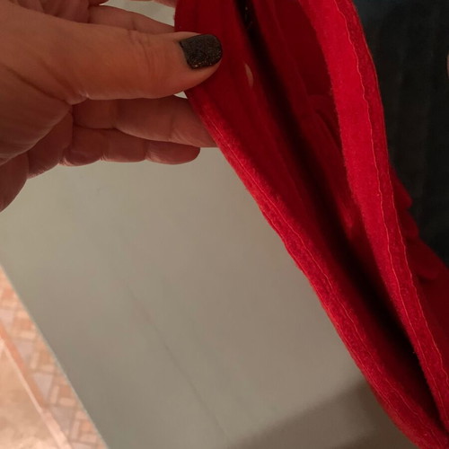 Τσάντα χειροποίητη κόκκινη από τσόχα με διακόσμηση λουλούδι καινούργια