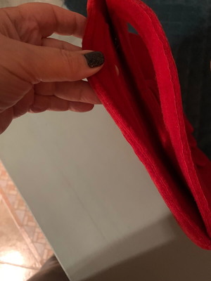 Τσάντα χειροποίητη κόκκινη από τσόχα με διακόσμηση λουλούδι καινούργια