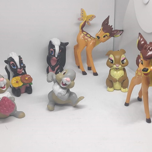 Bambi Disney figure set like new, 7 pieces