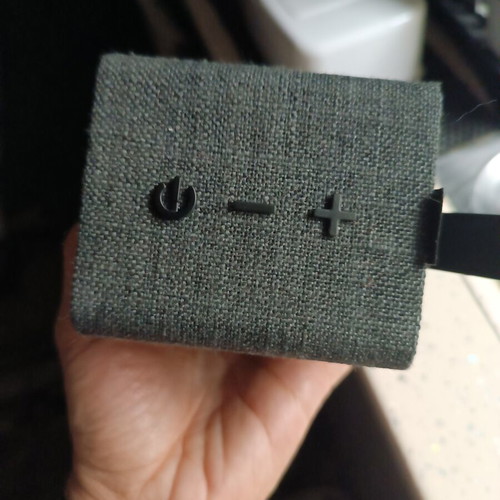 Hager portable wireless Bluetooth speaker with fabric cover