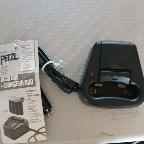 Vehicle charger for Petzl Duo Belt Head flashlight and helmet
