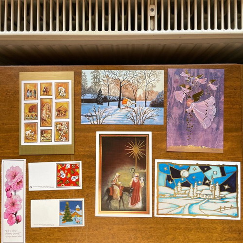 Christmas cards new, pack of 5, mouth and foot painting group