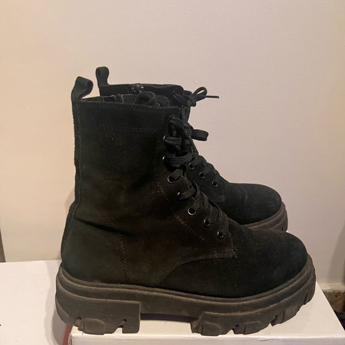 Envie Shoes leather suede boots like new, size 38, black