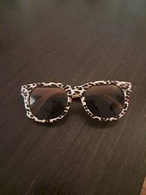 Kids animal print sunglasses