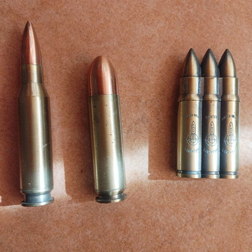 Lighters bullet design like new, set of 3 pieces
